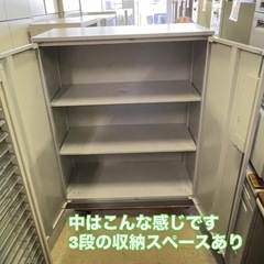 天板付き両開き書庫の画像