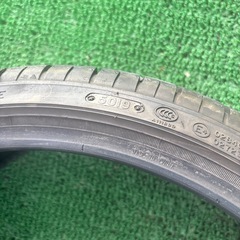 19年製造 215/35ZR19 タイヤ 1本の画像