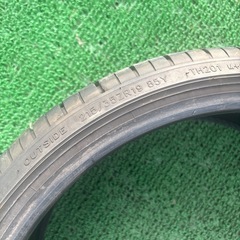 19年製造 215/35ZR19 タイヤ 1本の画像