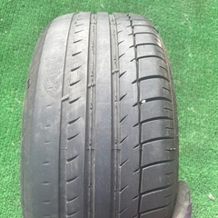 19年製造 215/35ZR19 タイヤ 1本の画像
