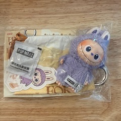 ラブブ　pin for love イニシャル　ぬいぐるみペンダントの画像