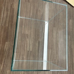 新品未使用　ガラス水槽60×45×45の画像