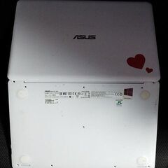 の★定型コメントNG★A4より小さい★超軽量0.98Kg★快速★ASUS★EeeBook★X205TA★Win10★11.6インチ★カメラ、WiFi他機能多数あり★おまけOS多数(LINE他)＝掲載画像参照★質問NG★返品不可★逆光撮影★初回コメントでご希望日時、交渉金額が未記載時は既読スルー★決定者様のみお返事★24時間対応★お返事は可能な限り迅速にさせて頂きます★最大で12時間以内の画像