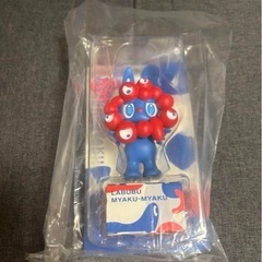 LABUBU MYAKU-MYAKU ストラップ付フィギュアlabubu 万博の画像