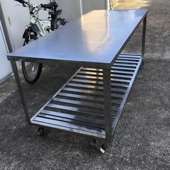 作業台　キッチン　厨房　調理台　キャスター付　スノコ棚　180×75cm 高さ80cmの画像