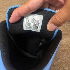 美品]　エアジョーダン 1LOW ユニバーシティブルーの画像