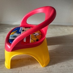 子供用椅子の画像