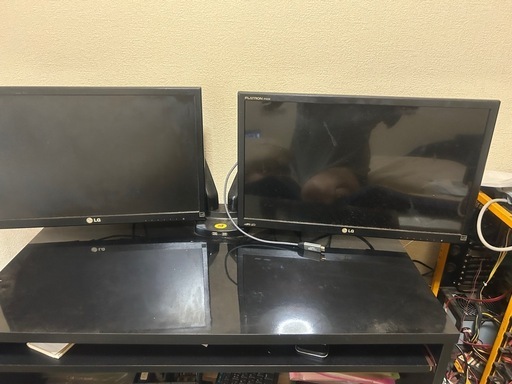 モニターとダブルアーム