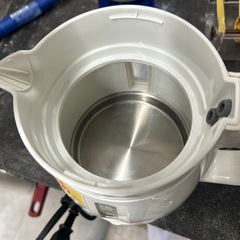 【電子ケトル】【タイガー】クリーニング済み【管理番号10810】横の画像