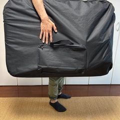 折りたたみ式マッサージベッドの画像