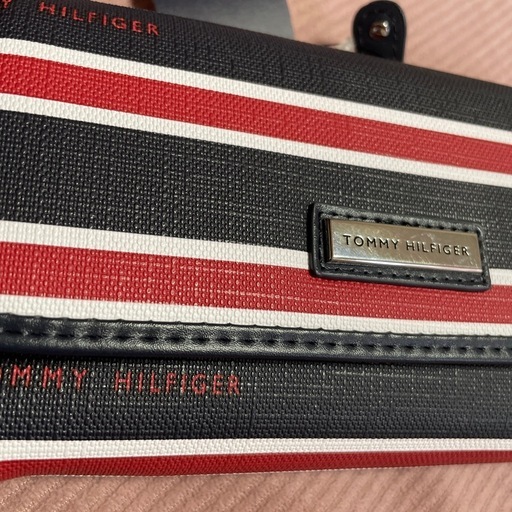 プレゼント専用袋もあり！トミーヒルフィガー長財布　ポーチ　カードケース　古銭入れ付き