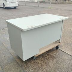 井上金庫　片袖机　ホワイトグレー色　幅1200『中古良品』複数入荷！の画像
