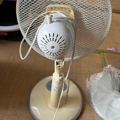 2008年製 ユアサプライムス株式会社製の扇風機「YT30E5WS」の画像