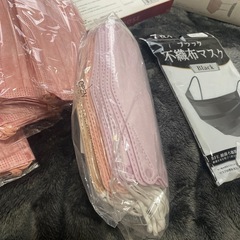 マスク多種類まとめ売りの画像
