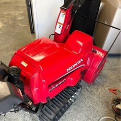 札幌市内配送無料 HONDA ホンダ 11馬力 ハイブリッド除雪機 HSS1170i 電動シューター 左右独立旋回 サイドカッター付き の画像