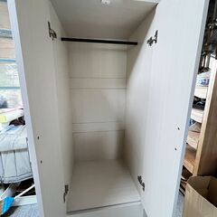 クローゼット ワードローブ ホワイトの画像