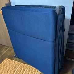 折りたたみベットの画像