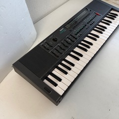 【動作確認済】YAMAHA PortaSound MK-100 電子キーボード｜ポータサウンド 80年代 レトロ シンセ風 音色編集 マルチメニュー 自動伴奏 リズム／ベース／コード プログラム 伴奏機能 内蔵スピーカー 練習用 入門用 作曲 ステップ練習 宅録 DTM 素材 本体の画像