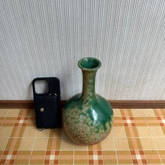 花瓶　壺の画像
