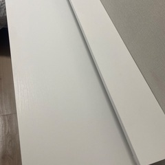 パソコンデスクの画像