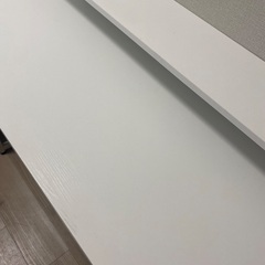 パソコンデスクの画像