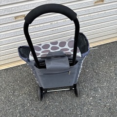 ウノフク 保冷ショッピングカート（ドット柄・グレー系）の画像