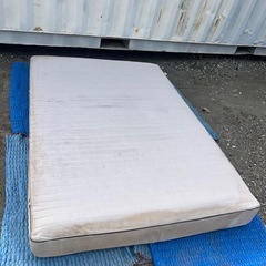 IKEA ダブルマットレスの画像