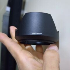 新品同様　sony alc-sh132 ★sel2870のフードの画像
