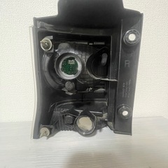 ダイハツ　タントL375S後期　純正　右テール　の画像
