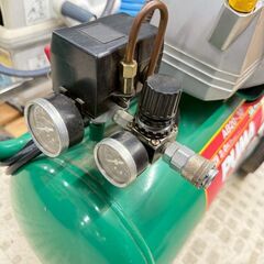 藤原産業 エアコンプレッサー AB20-30 2011年製 動作品の画像