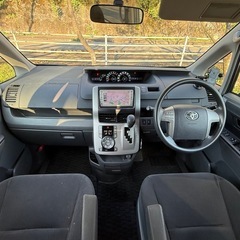トヨタ　ノア　車検令和9年1月　両側電動スライドドア　早期値引ありの画像