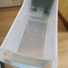 洗濯機横の引き出しの画像
