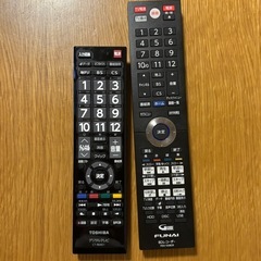 【11-12月取引】テレビ+ブルーレイディスクレコーダー+コード類+リモコンの画像
