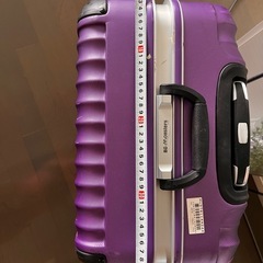 スーツケース　　紫の画像