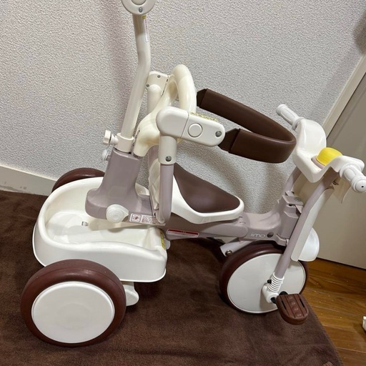 iimo TRICYCLE 2 #02 三輪車　ジェントルホワイト