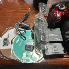 美品✨Nikon D3200 ボディレッドの画像