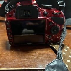 美品✨Nikon D3200 ボディレッドの画像