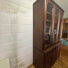食器棚の画像