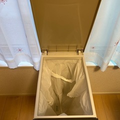 【美品】ゴミ箱の画像