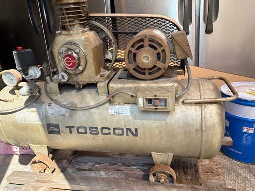 TOSHIBA コンプレッサー200v動力