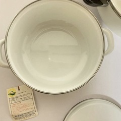 ★未使用★　調理鍋 まとめ売り ホーロー鍋 花柄 両手鍋 昭和レトロ 調理器具 片手鍋　両手鍋 キッチン 琺瑯 ホーローの画像