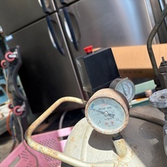 TOSHIBA コンプレッサー200v動力の画像
