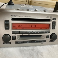 💿ダイハツ純正MD/CD/チューナーレシーバーの画像