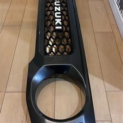 ジムニーのオプションフロントグリルの画像