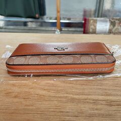 COACH 長財布 カード付の画像