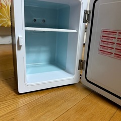 ミニ冷蔵庫の画像