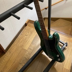【お取引き中】折り畳み式 ギタースタンド(7本立て)の画像