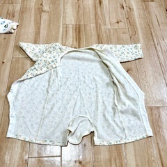 ロンパース2着の画像