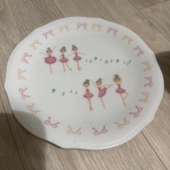 バレリーナのお茶碗とお皿の画像