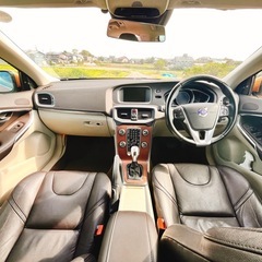 🉐【格安】VOLVOボルボV40　T4  ナビ　バックカメラ　電動革シート　BLIS障害物センサー Bluetooth  車検2年弱ありの画像